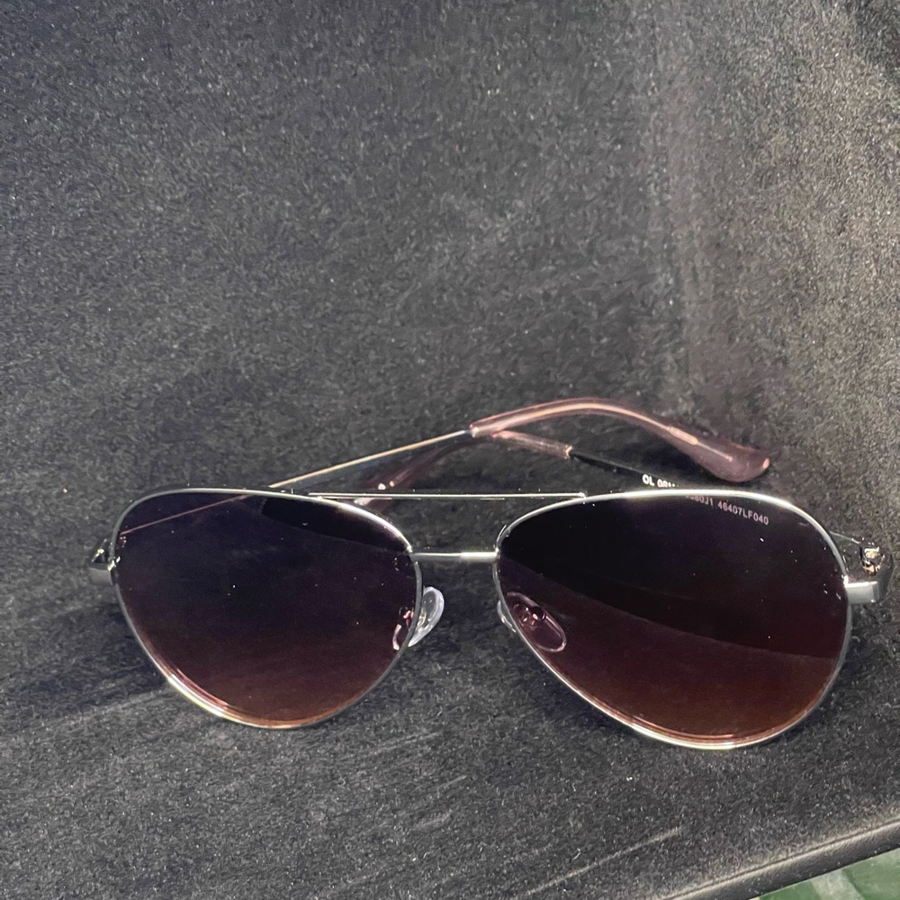 FGX International Women’s Aviator Sunglasses